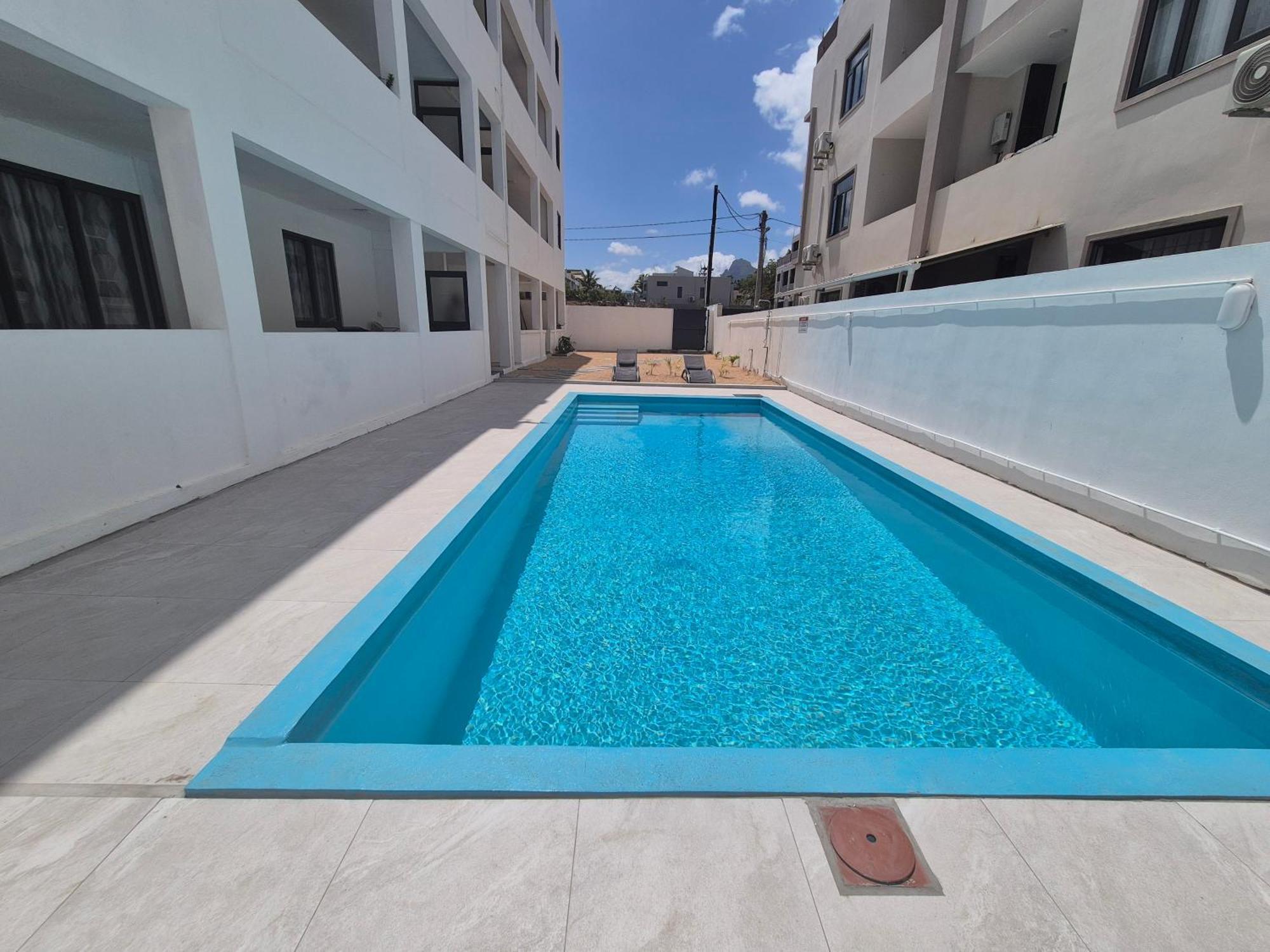 Skyview Apartment- Rooftop Penthouse With Sunset & Sea Views Flic en Flac Exterior foto